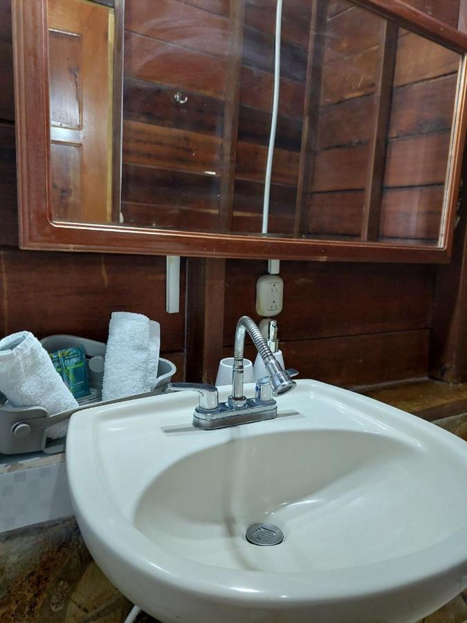 Sunset Bay B&B Brig Bay エクステリア 写真
