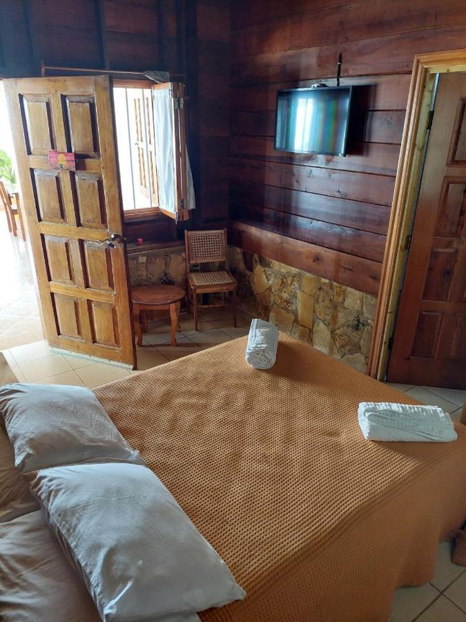 Sunset Bay B&B Brig Bay エクステリア 写真